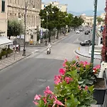 Bed & Breakfast Pompeii Central Home 4*