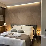 Bed & Breakfast Pompeii Central Home 4*