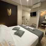 Bed & Breakfast Pompeii Central Home 4*