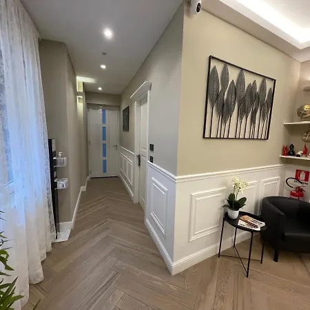 Pompeii Central Home Bed and Breakfast 4*