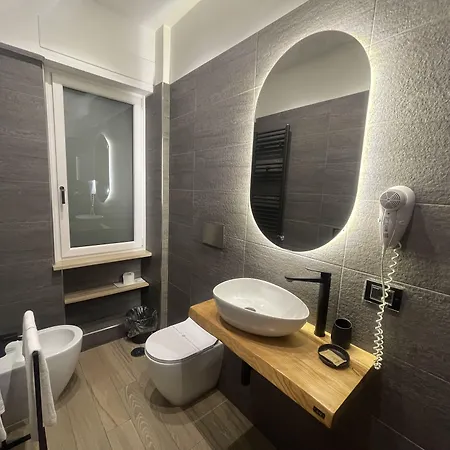Pompeii Central Home 4*