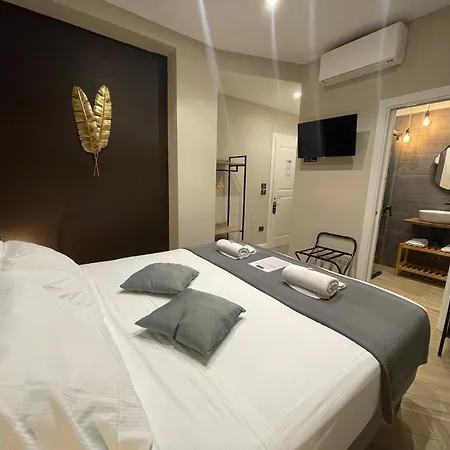 Bed & Breakfast Pompeii Central Home 4*