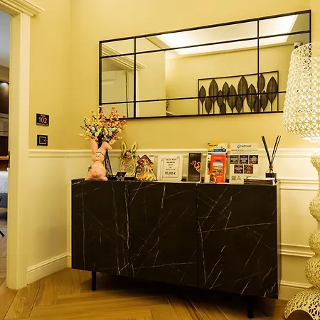 Bed & Breakfast Pompeii Central Home 4*