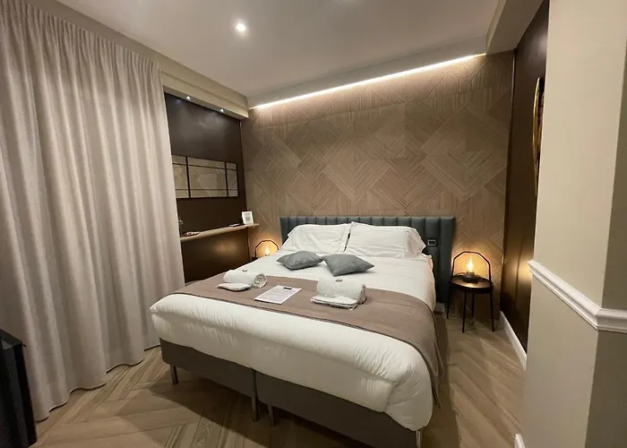 Bed & Breakfast Pompeii Central Home 4*