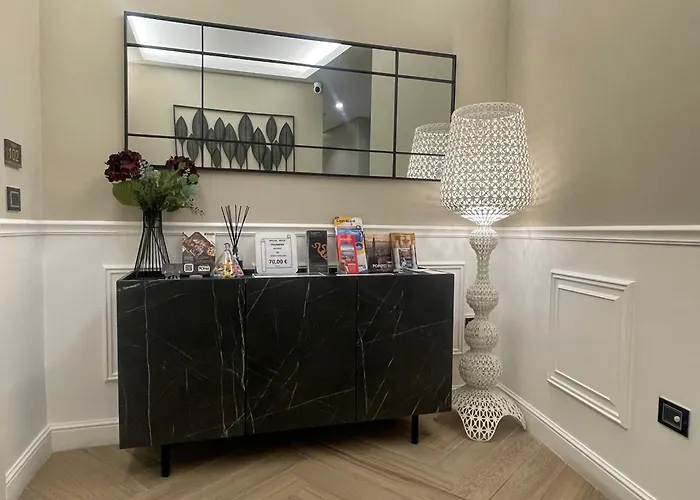 Pompeii Central Home Pompei